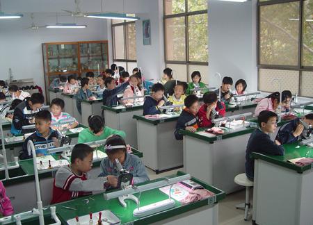 教學設備包括哪些？教學儀器設備室的管理制度