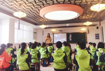 紹興柯橋區(qū)舉辦2018年創(chuàng)新實驗室和學(xué)科教室教學(xué)應(yīng)用優(yōu)秀課例展評活動