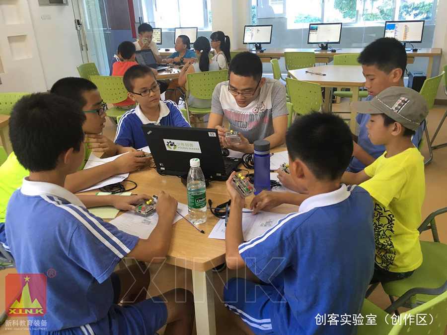 <a href='http://www.591123.cn' target='1' style='font-size:14px; font-weight:bold; color:#0080ff;'>創客實驗室</a>