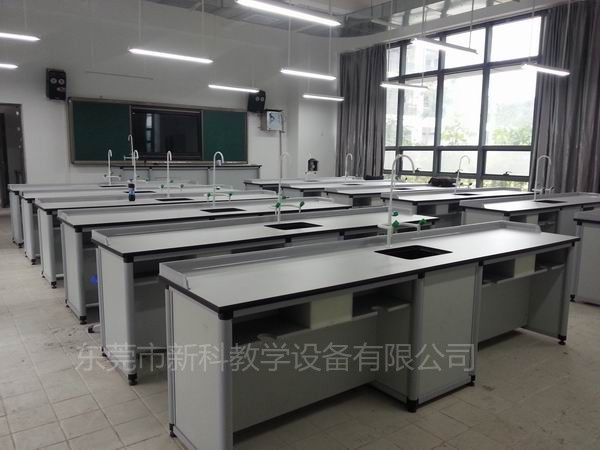 <a href='http://www.591123.cn/chanpin/53-1.html' target='1' style='font-size:18px; font-weight:bold; color:#000000;'>科學實驗室</a>設備