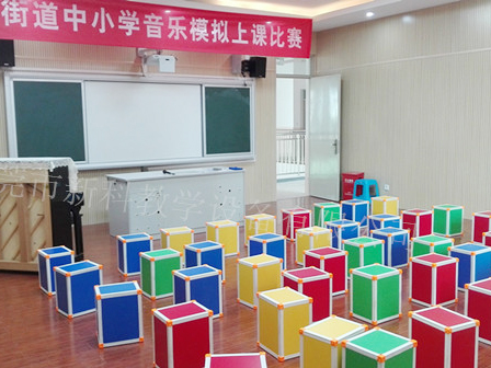 <a href='http://www.591123.cn/chanpin/58-1.html' target='1' style='font-size:18px; font-weight:bold; color:#000000;'>音樂功能室</a>