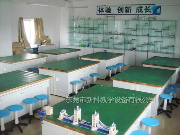 <a href='http://www.591123.cn/chanpinyiji/37-1.html' target='1' style='font-size:18px; font-weight:bold; color:#ff0000;'>通用技術實驗室設備</a>