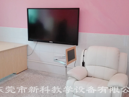 <a href='http://www.591123.cn' target='1' style='font-size:14px; font-weight:bold; color:#0080ff;'>心理咨詢室</a>布置