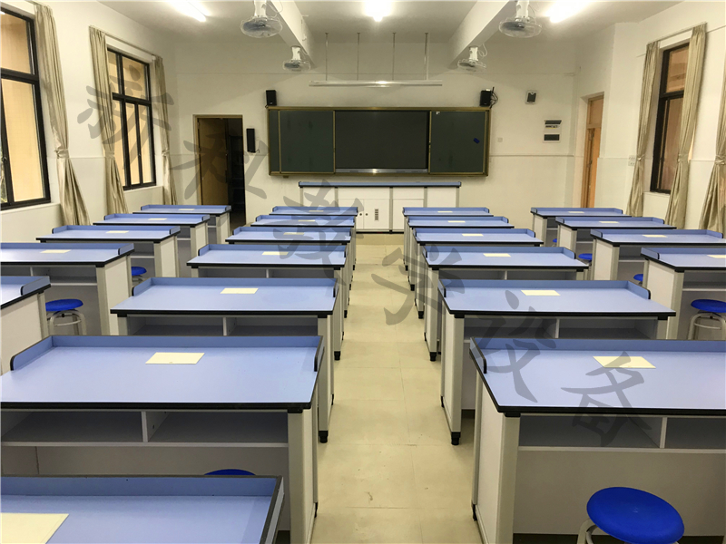 <a href='http://www.591123.cn/' target='1' style='font-size:14px; font-weight:bold; color:#0080ff;'>物理實驗室</a>