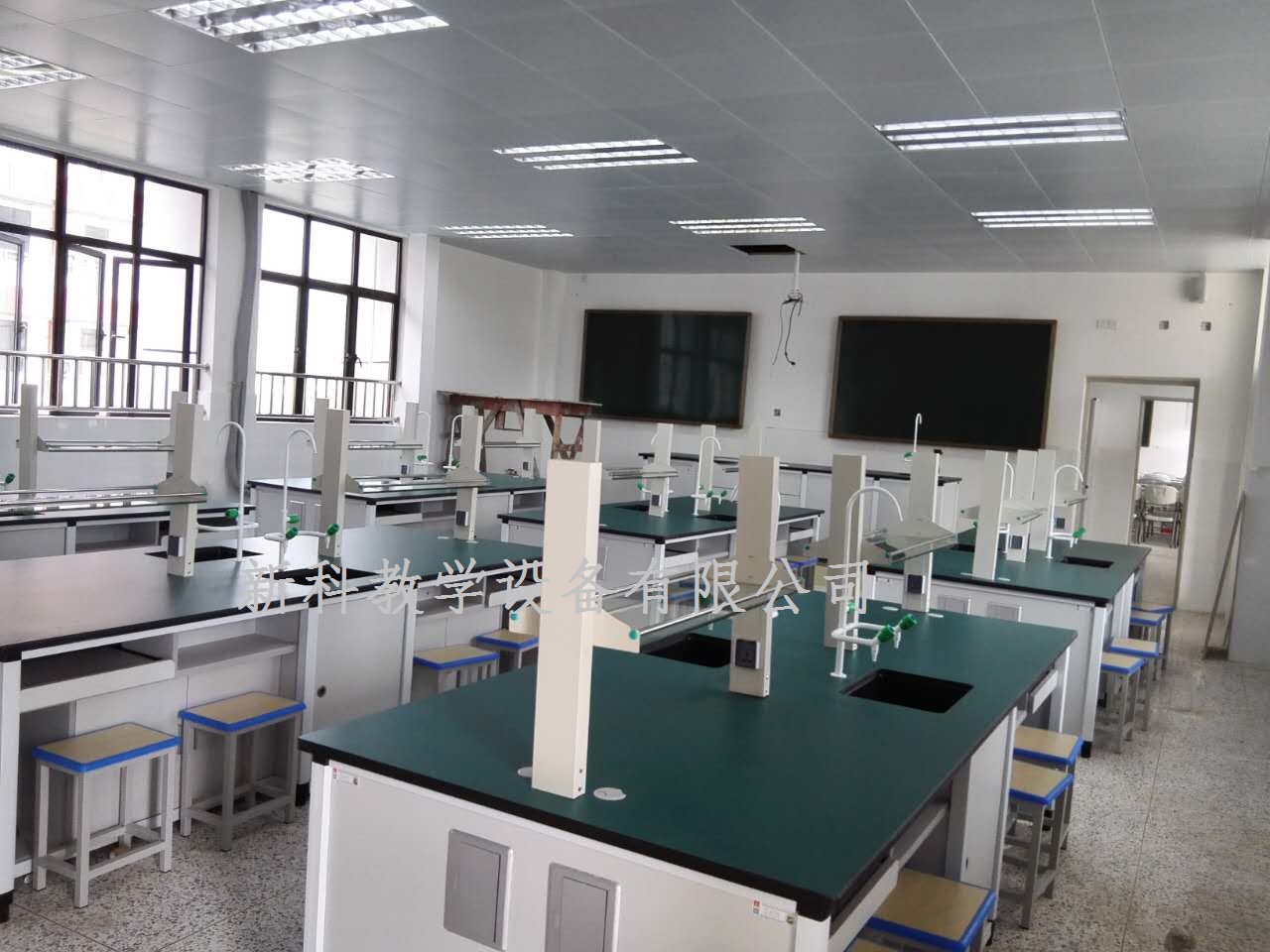 生物實驗室設(shè)備