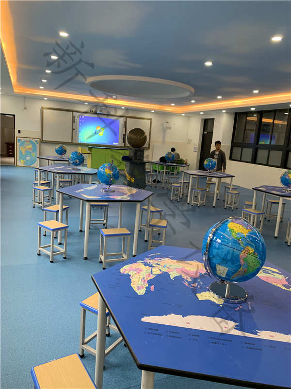 <a href='http://www.591123.cn/chanpinyiji/42-1.html' target='1' style='font-size:14px; font-weight:bold; color:#0080ff;'>地理專用教室</a>