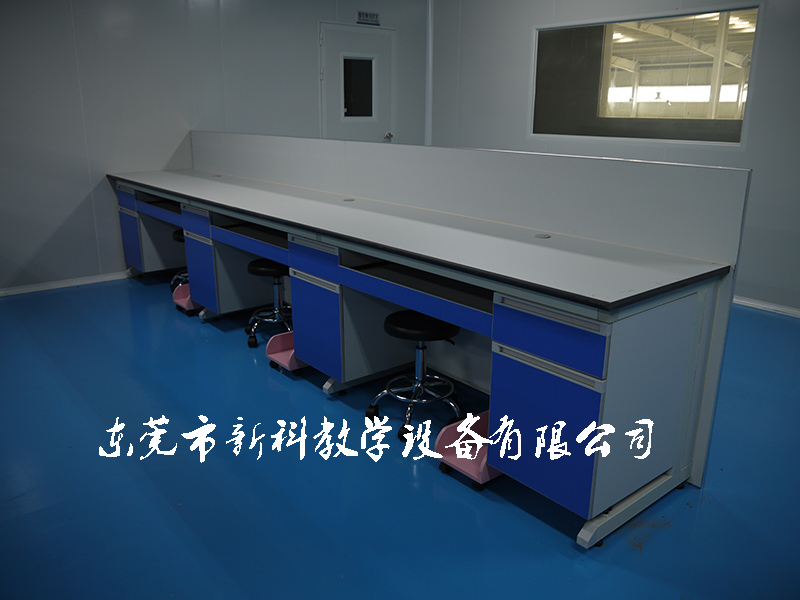 <a href='http://www.591123.cn/products/64-1.html' target='1' style='font-size:18px; font-weight:bold; color:#000000;'>實驗室邊臺</a>案例